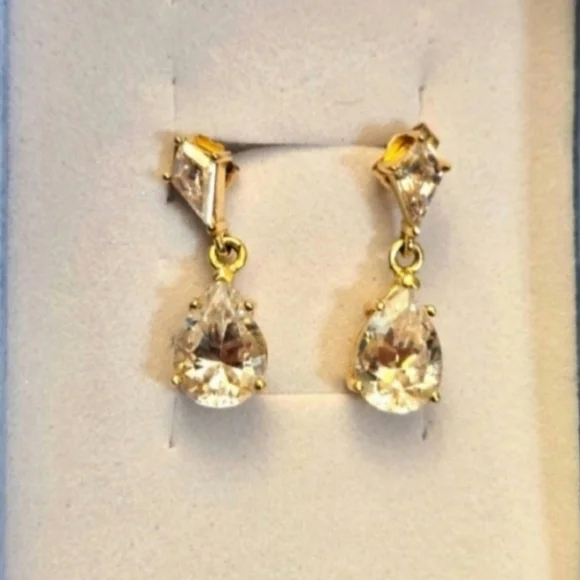 14kt Solid Yellow Gold Cubic Zirconia Hanging Earrings - Picture 8 of 10